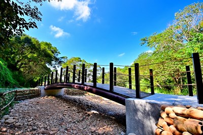 The bridge on the Ruijing Hiking Trail in Dadu District