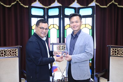 The Philippine congressman visits the Taichung City Government.