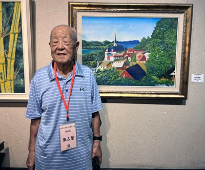 99-year-old participant Chen Zhan-ao and his work “European Landscape”