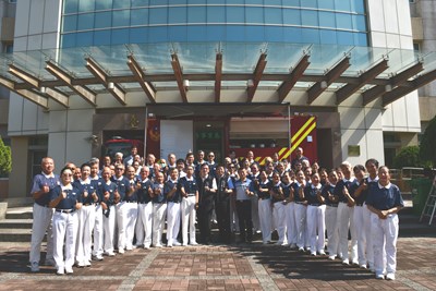The Fire Bureau of Taichung City Government and Tzu Chi Central Region Hexin Disaster Response Center-Central Region Tzu Chi Police Association hold a logistics care vehicle observation and exchange activity