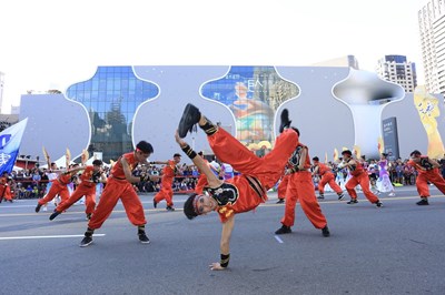 台中國際踩舞祭 18支台日隊伍尬舞踩街