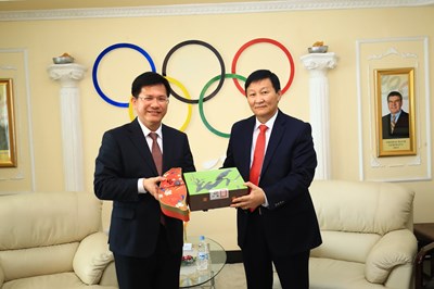 林市長訪蒙古奧會 力邀共同推廣東亞青奧輕艇與自由車項目