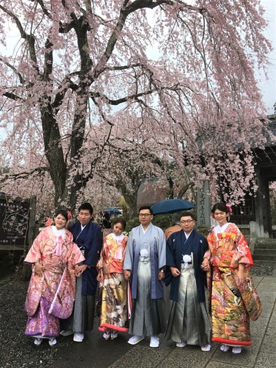 Taiwan and Japan pure white wedding launched in Komagane Shi. The newly married couples played the roles of Tourism Ambassadors
