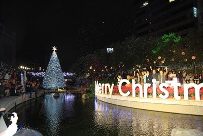 the Christmas tree in water with the height of 10 meters in Liuchuan