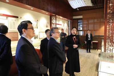 The City Government Delegation Visit Led by Deputy Mayor Linghu