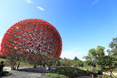 Listen to the Sound of Blossom at the Forest Park of Houli in the Expo