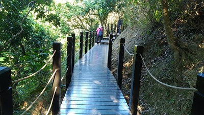 Restoration of 1,200m Long Dakeng Trail Completed – Perfect for Family Outings