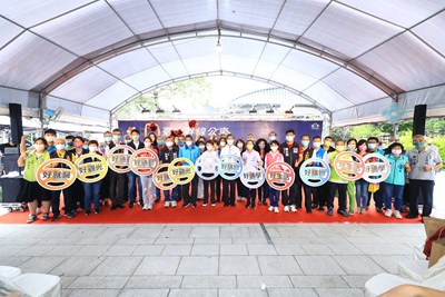 Mayor Lu invites you to tour Taichung by bus -- Six Taichung city metro bus lines launching on July 1.