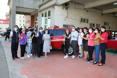 Donate one fire guard car to the fifth crops of disaster relief and rescue of the Fire Bureau of Taichung City Government.