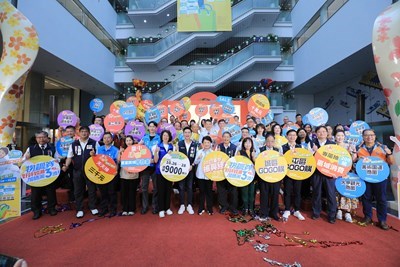Taichung Shopping Festival starts on October 26th - Mayor Lu - Welcome to Taichung for great prizes -_0
