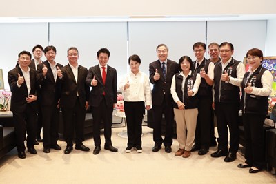 Governor Miyashita Soichiro of Aomori Prefecture, Japan, a sister city of Taichung and his delegation visited Taichung City Hall